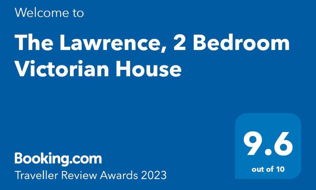 The Lawrence, 2 Bedroom Victorian House เรดคาร์ ภายนอก รูปภาพ